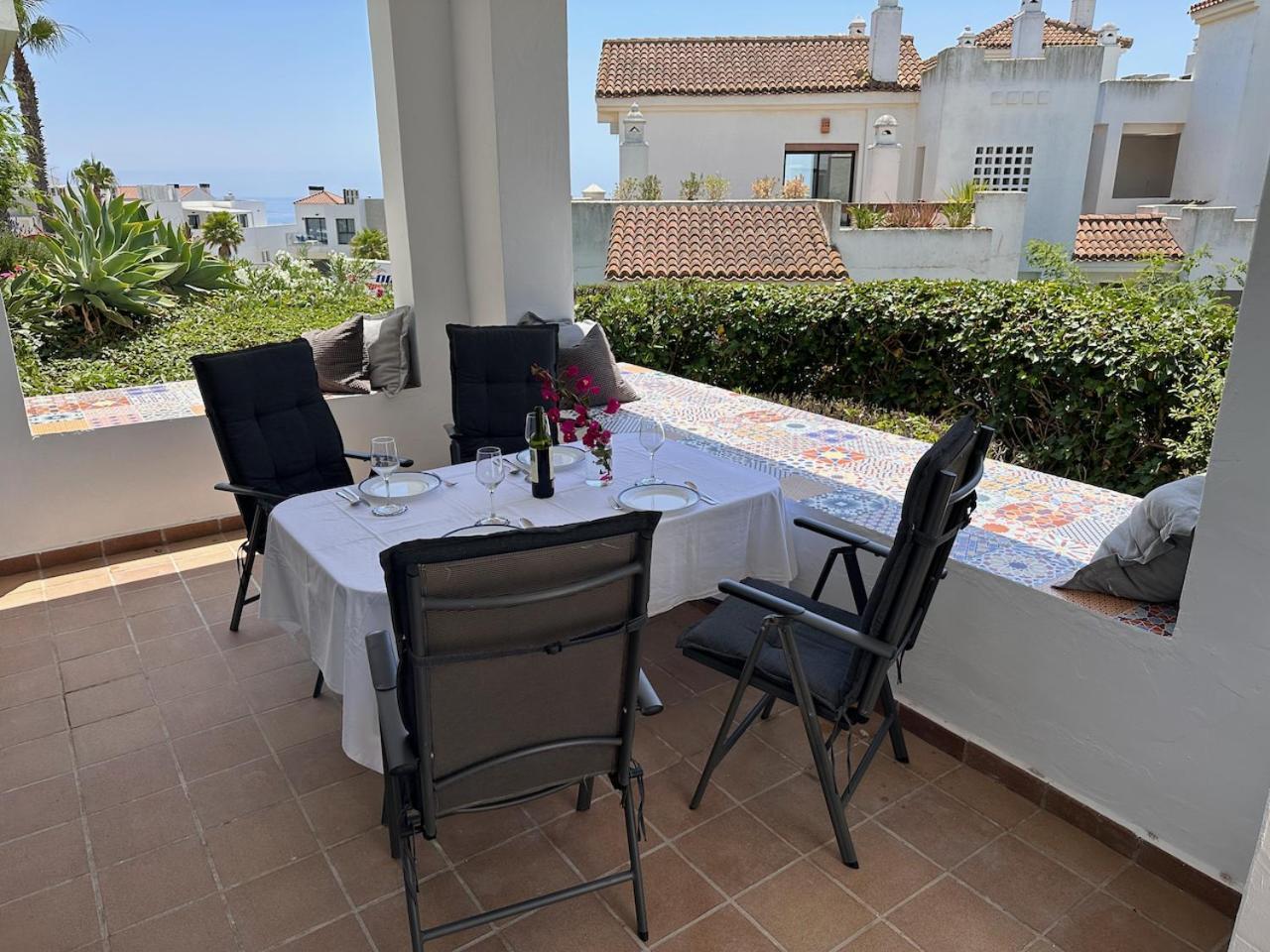 Quiet Family Apartment, 4 Pools, Close To The Beach And Golf, La Marina Alcaidesa 9 02 Exterior photo