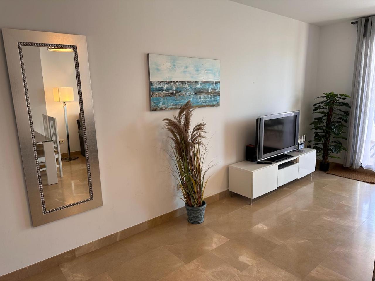 Quiet Family Apartment, 4 Pools, Close To The Beach And Golf, La Marina Alcaidesa 9 02 Exterior photo