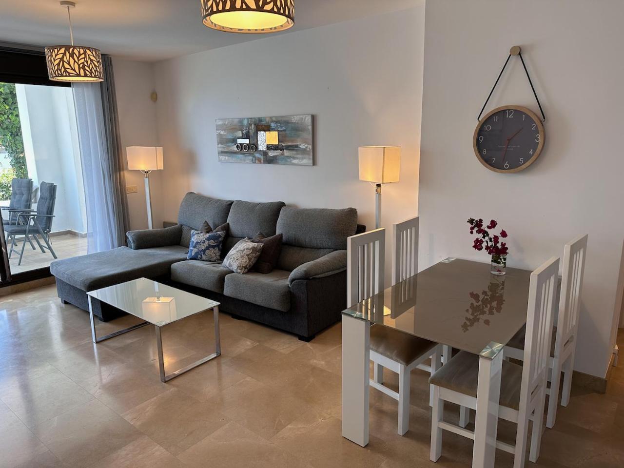 Quiet Family Apartment, 4 Pools, Close To The Beach And Golf, La Marina Alcaidesa 9 02 Exterior photo